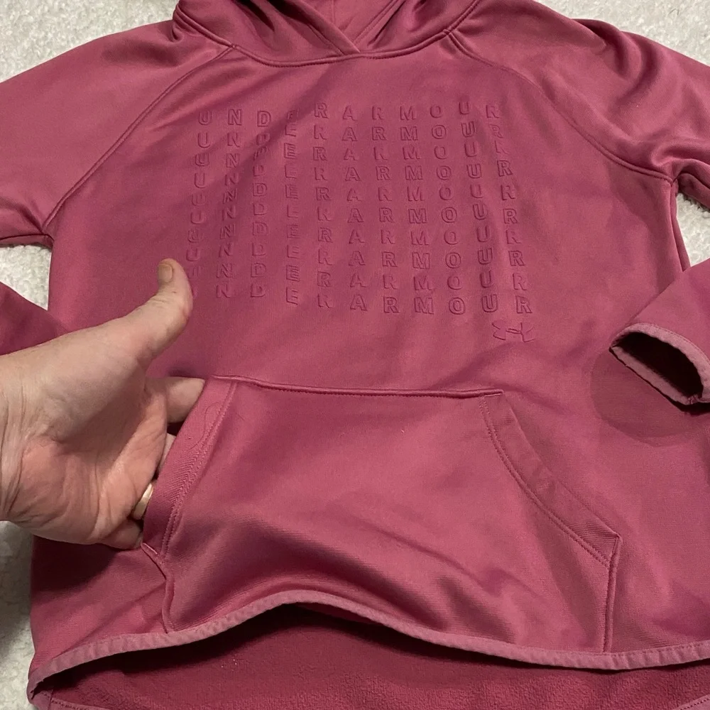 Under Armour pink hoodie girls size medium ( 8 / 10)